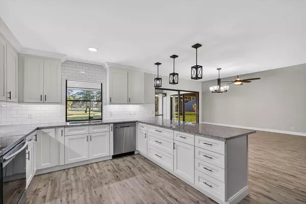 Palm Beach Gardens, FL 33418,13302 Touchstone PL