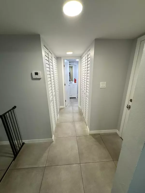 Lauderdale Lakes, FL 33319,3301 NW 47th TER 308