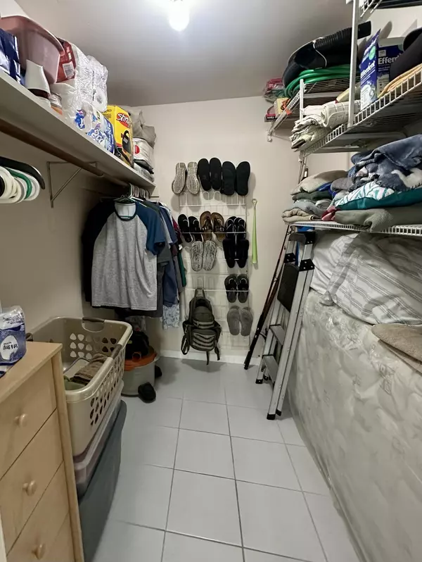 Hollywood, FL 33021,5300 Washington ST L240