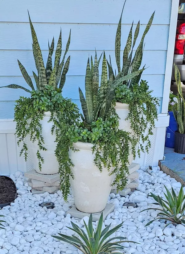 Port Saint Lucie, FL 34952,165 Camino Del Rio