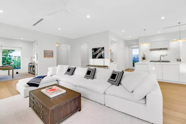 West Palm Beach, FL 33405,131 Costello RD