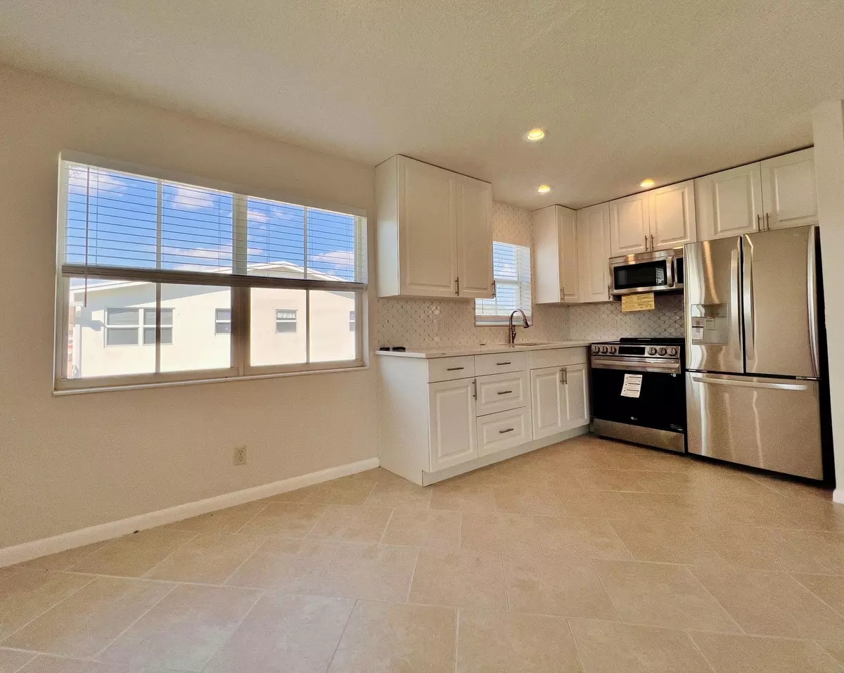 West Palm Beach, FL 33417,152 Chatham G