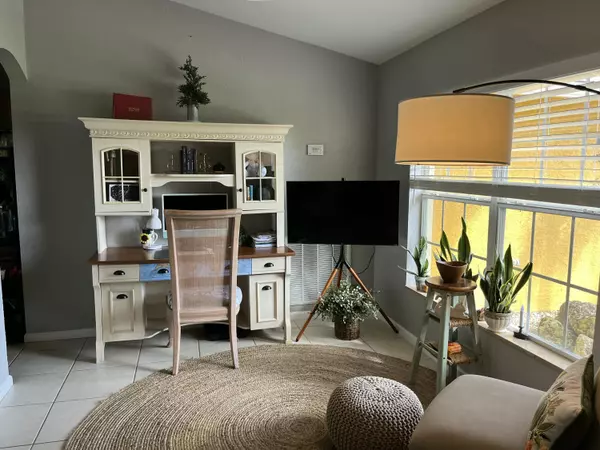 Port Saint Lucie, FL 34953,1211 SW Dalton AVE