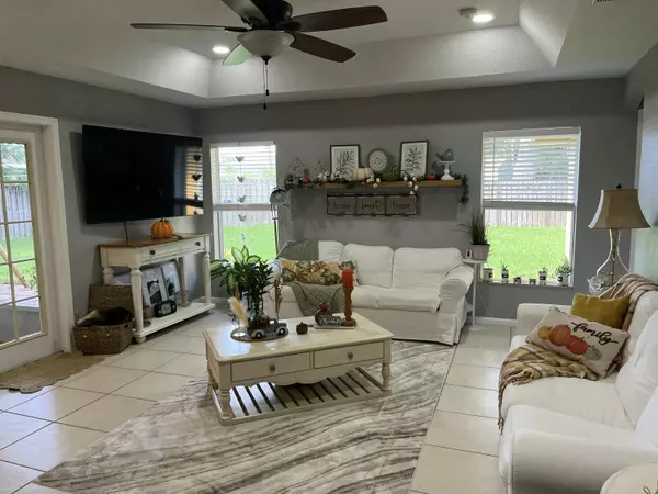 Port Saint Lucie, FL 34953,1211 SW Dalton AVE