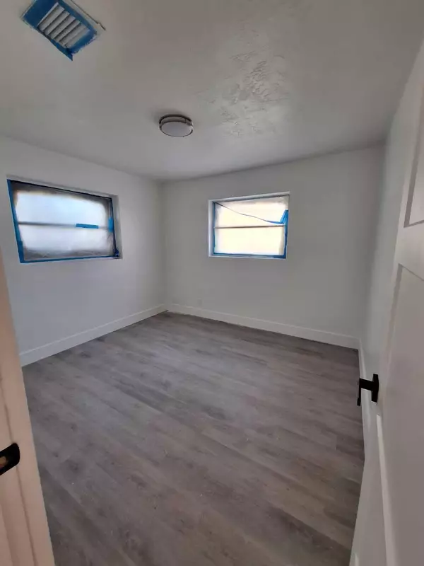 Riviera Beach, FL 33404,1000 W 1st ST