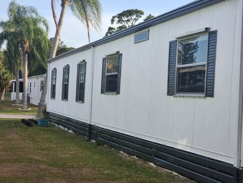 14 Novedades, Port Saint Lucie, FL 34952