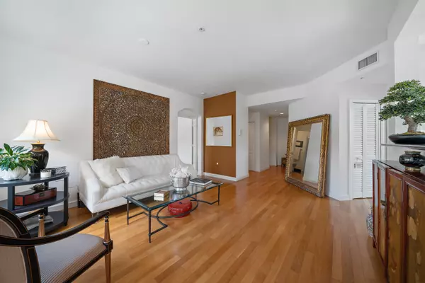 Palm Beach Gardens, FL 33410,11011 Legacy LN 306