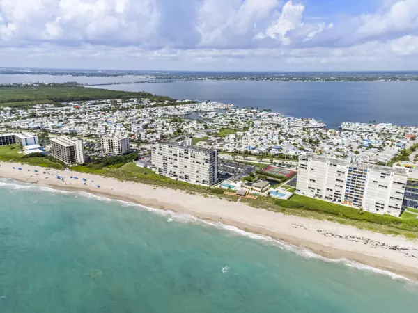 Jensen Beach, FL 34957,10680 S Ocean DR G 2