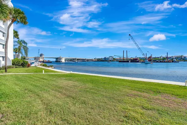 1542 Jupiter Cove DR 104, Jupiter, FL 33469