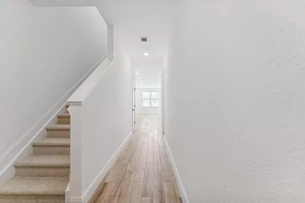 Stuart, FL 34997,177 SE Birch TER 0737