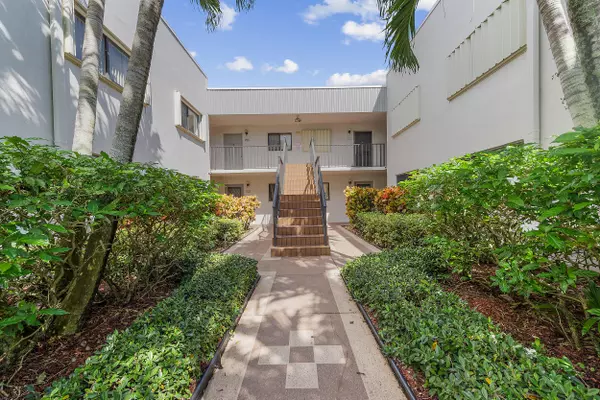 Delray Beach, FL 33484,15450 Pembridge AVE 187