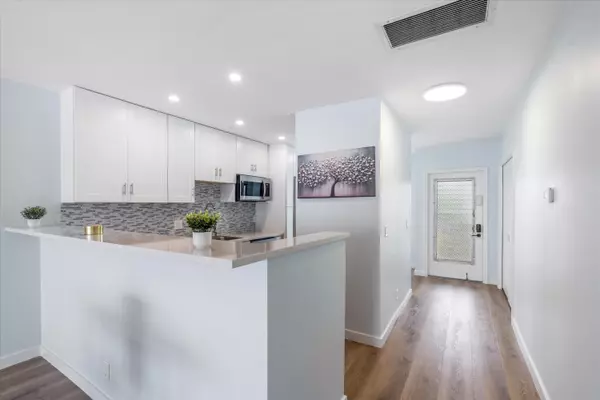 Delray Beach, FL 33445,1101 Cactus TER 203