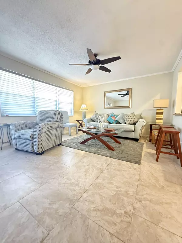 West Palm Beach, FL 33417,236 N Kent