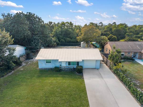 8756 SE Sunset DR, Hobe Sound, FL 33455