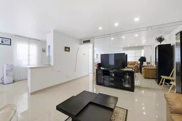 Delray Beach, FL 33484,321 Piedmont G