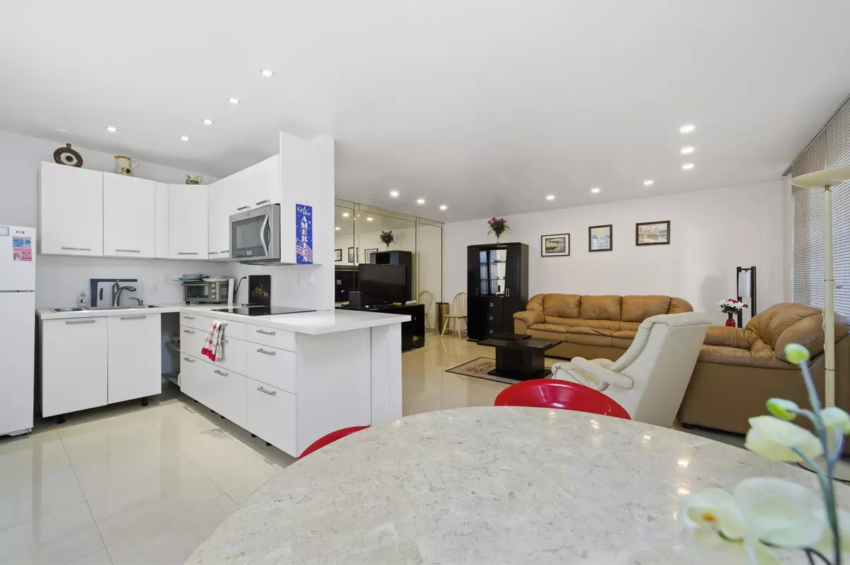 Delray Beach, FL 33484,321 Piedmont G