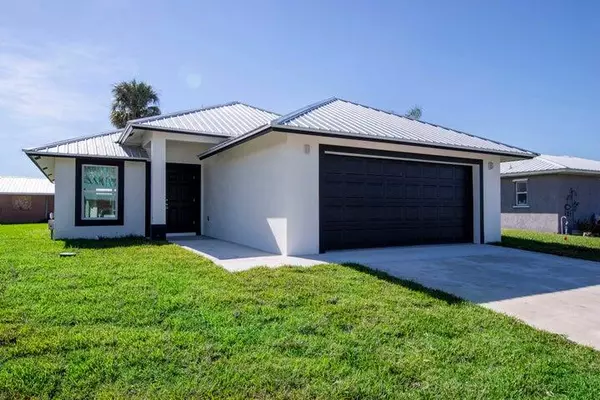 Okeechobee, FL 34974,5108 SE 42nd ST