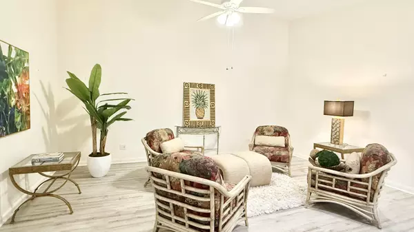 West Palm Beach, FL 33411,2861 Livingston LN