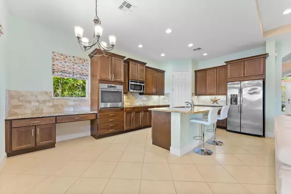 Royal Palm Beach, FL 33411,2930 Bellarosa CIR