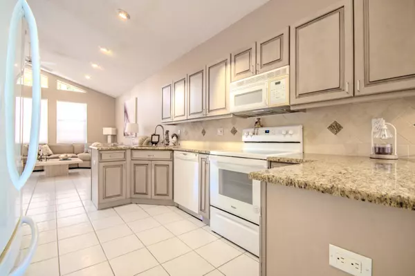 West Palm Beach, FL 33411,1019 Lytham CT