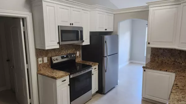 Port Saint Lucie, FL 34953,4672 SW Carib ST