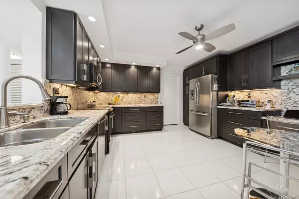 Highland Beach, FL 33487,3420 S Ocean BLVD 12o