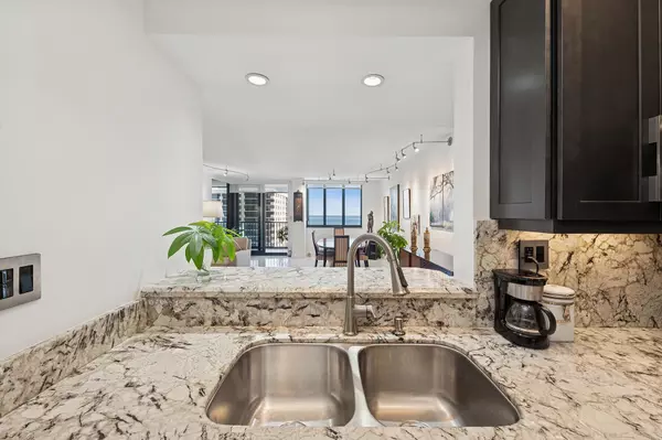 Highland Beach, FL 33487,3420 S Ocean BLVD 12o