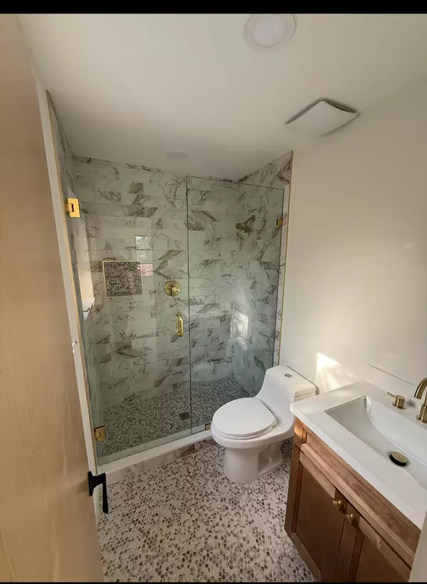 Palm Beach Gardens, FL 33410,417 Lighthouse DR