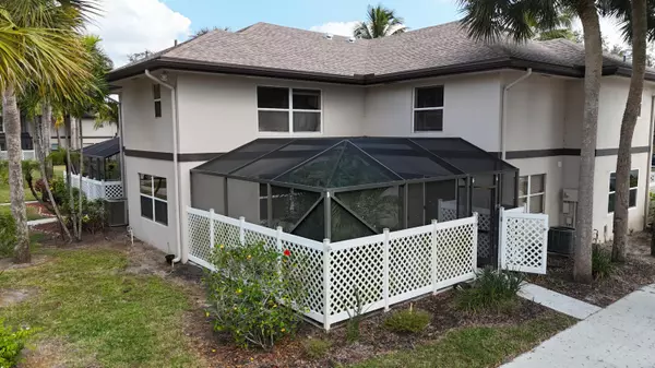 27 Clinton CT D, Royal Palm Beach, FL 33411
