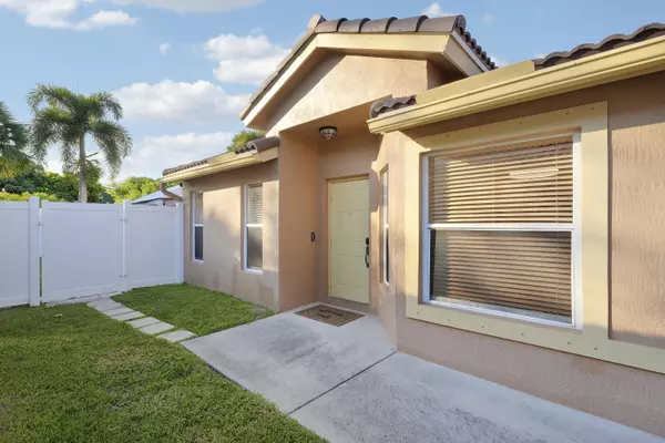 Boynton Beach, FL 33436,1021 Fosters Mill RD