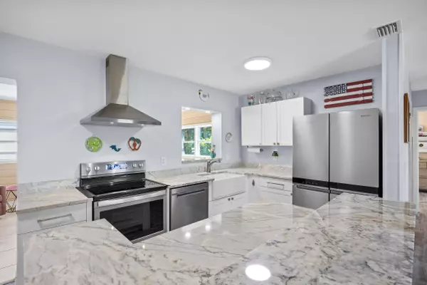 Jupiter, FL 33469,19145 SE Mayo DR