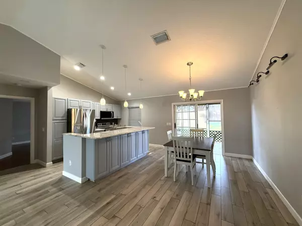 Vero Beach, FL 32962,1835 SW 17th AVE