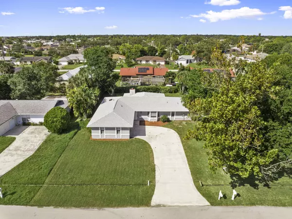 2316 SW Lejune ST, Port Saint Lucie, FL 34953