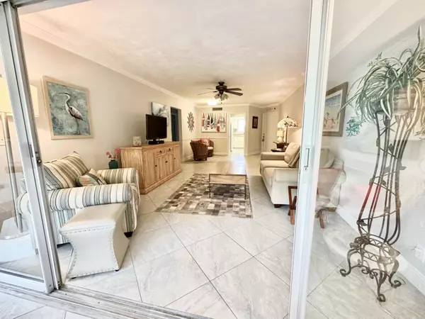 Tequesta, FL 33469,6 Garden ST 204p