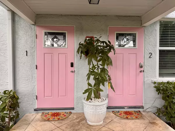 West Palm Beach, FL 33407,415 31st ST 1-6