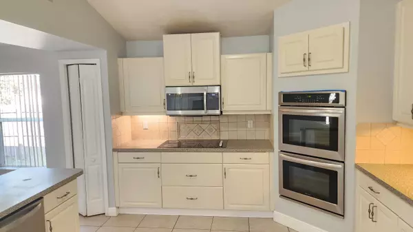 Port Saint Lucie, FL 34953,3960 SW Hablow ST