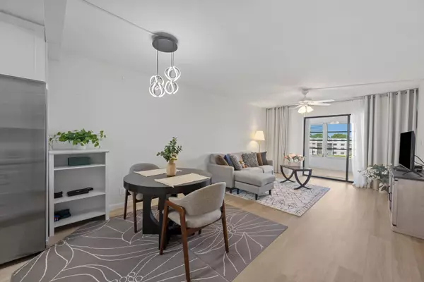 Boca Raton, FL 33428,9273 SW 8th ST 416