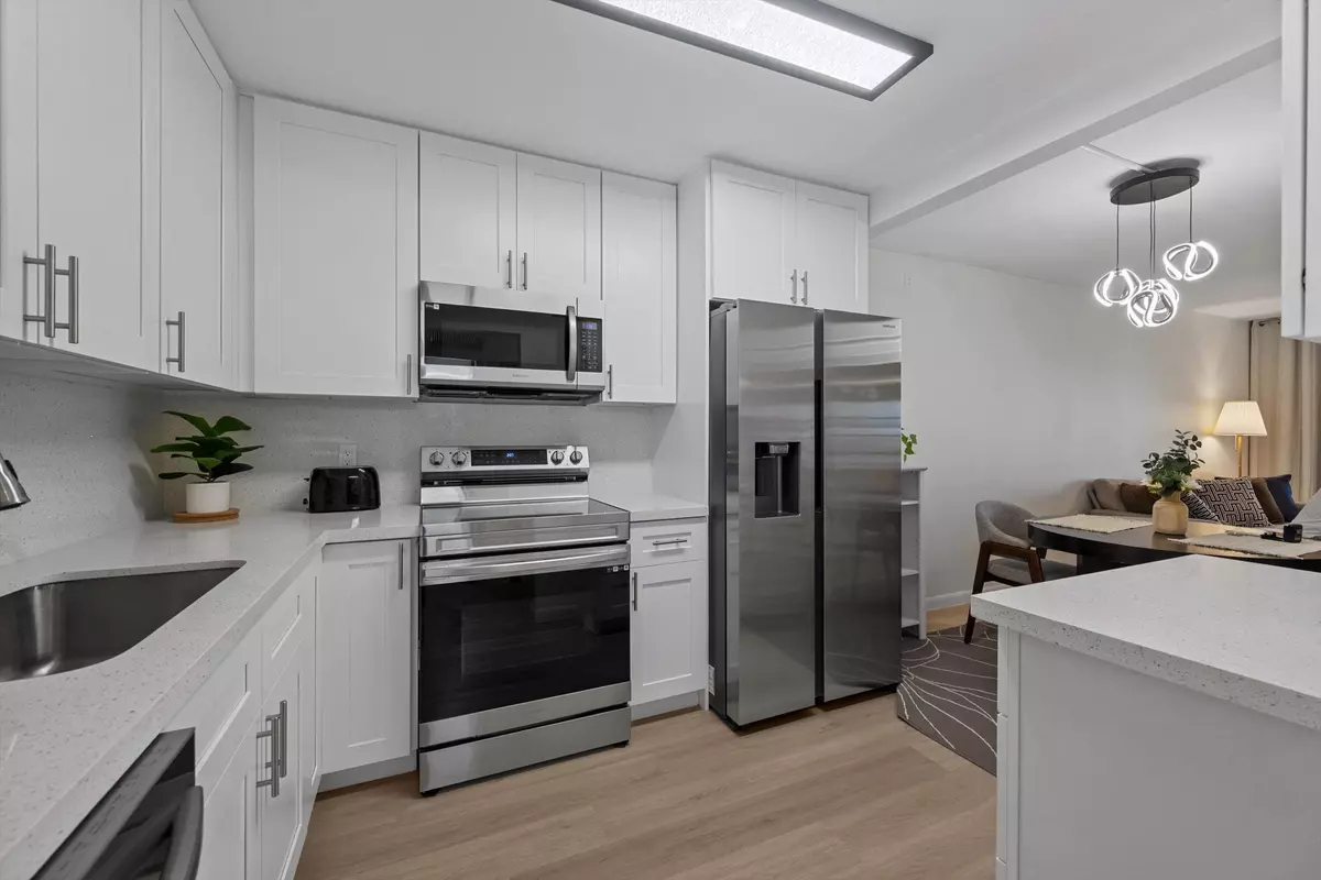 Boca Raton, FL 33428,9273 SW 8th ST 416