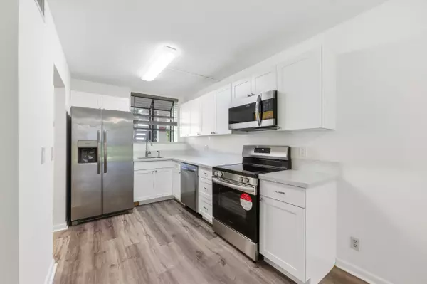 1250 S Military TRL 1612, Deerfield Beach, FL 33442