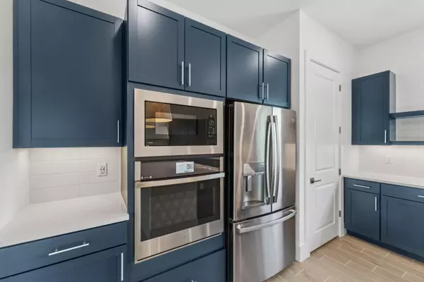 Port Saint Lucie, FL 34987,10208 NW NW Field Flower TRL 161