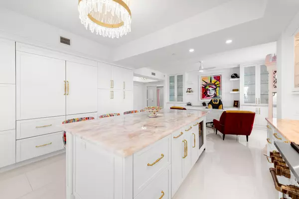 Singer Island, FL 33404,5050 N Ocean DR 1401