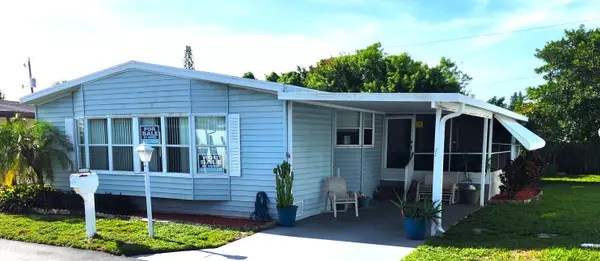 3393 Lake Overlook PL, Atlantis, FL 33462