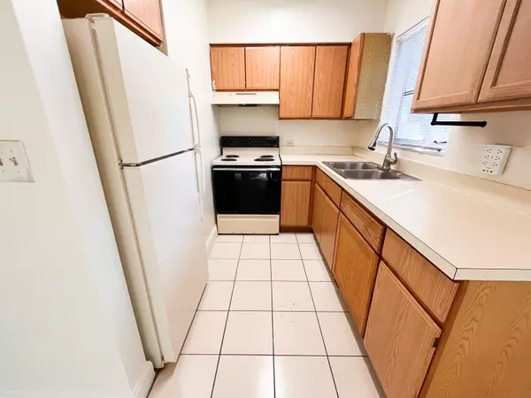 Delray Beach, FL 33483,1021 NE 8th AVE 8