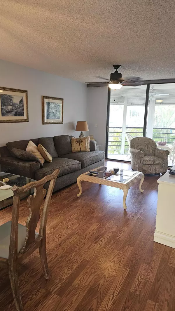 Lake Worth, FL 33467,3138 Via Poinciana 209