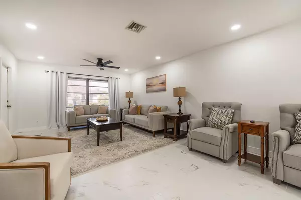 Boynton Beach, FL 33436,4760 Greentree WAY A