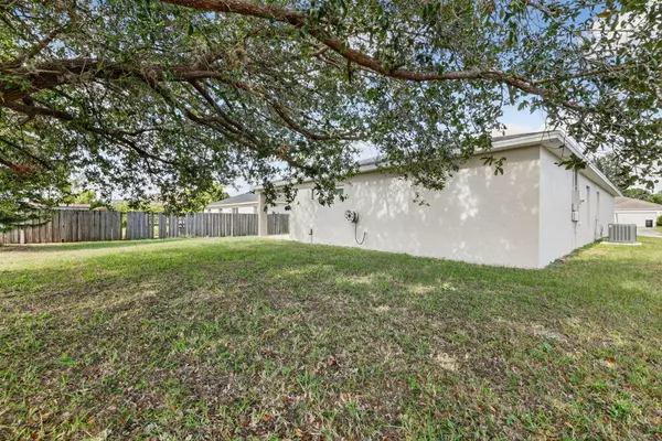 Port Saint Lucie, FL 34953,418 SW Fields AVE