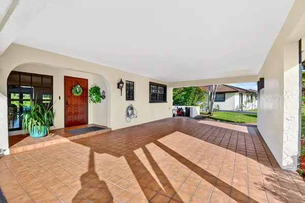 Atlantis, FL 33462,435 Pine Villa DR