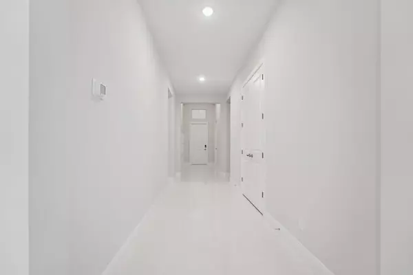 Port Saint Lucie, FL 34987,10209 NW Field Flower TRL 231