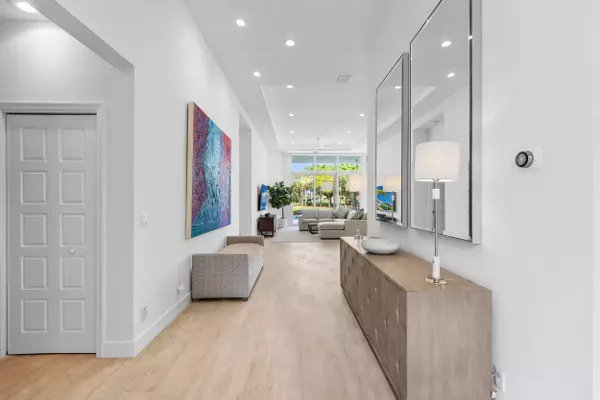 Palm Beach Gardens, FL 33410,13370 Deauville DR