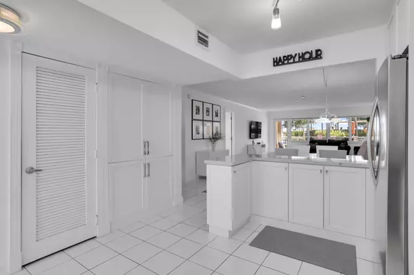 Pompano Beach, FL 33062,328 N Ocean BLVD 104